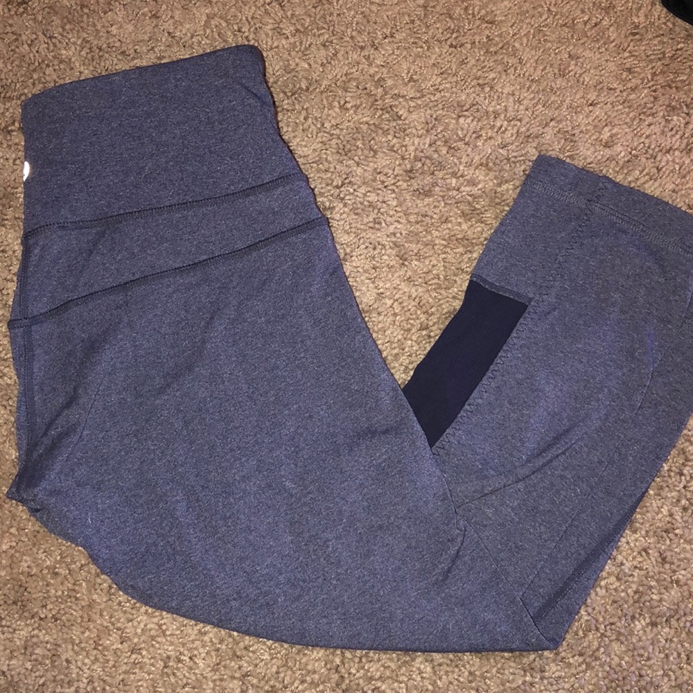 Lululemon crops